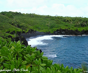 schwarze strände hawaii, hawaiiurlaub, urlaub maui, straße nach hana, schönste strände maui, schöne strände hawaii, schwarzer strand maui, inseltour maui
