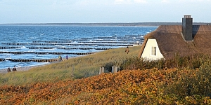 urlaub ahrenshoop, ferienwohnungen fischland, ferienhäuser buchen, familienurlaub ostsee, hotels buchen, reisebüro köln