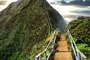 hawaiiurlaub, urlaub hawaii, urlaub oahu, wandern hawaii, trails hawaii, haiku stairs, stairway to heaven hawaii, spezialist hawaii, experte hawaii, reisebüro hawaii, wanderungen hawaii