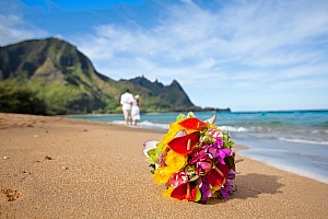 flitterwochen hawaii, hochzeit hawaii, reisebüro flitterwochen, heiraten hawaii, ehe für alle, heiraten oahu, hochzeit maui, strandhochzeit