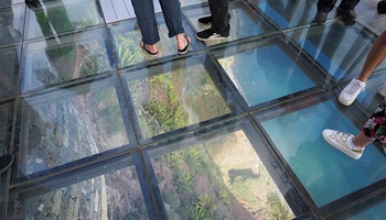 skywalk cabo girao, ausflugstipp madeira, reisetipps madeira, madeirareise buchen, madeiraurlaub buchen, reisebüro köln, reisebüro frenzen